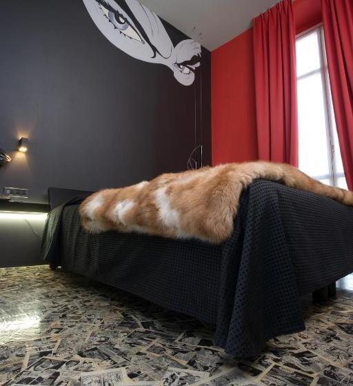 اتاق لوکس, Art Hotel Boston