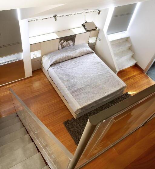 سوییت, Art Hotel Boston