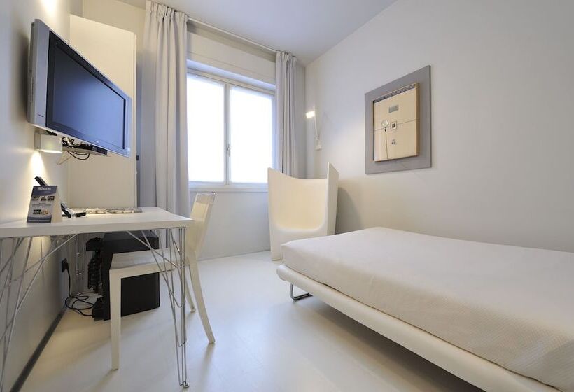اتاق لوکس یک تخته, Art Hotel Boston