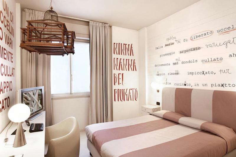 اتاق لوکس, Art Hotel Boston