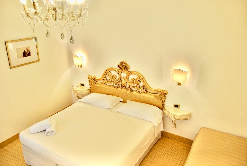 اتاق استاندارد سه نفره, Gardena