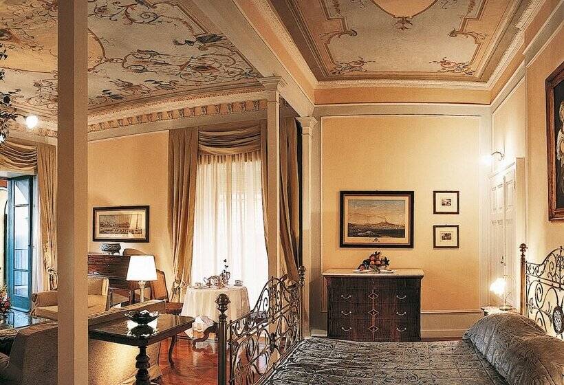 Люкс, Grand Hotel Excelsior Vittoria