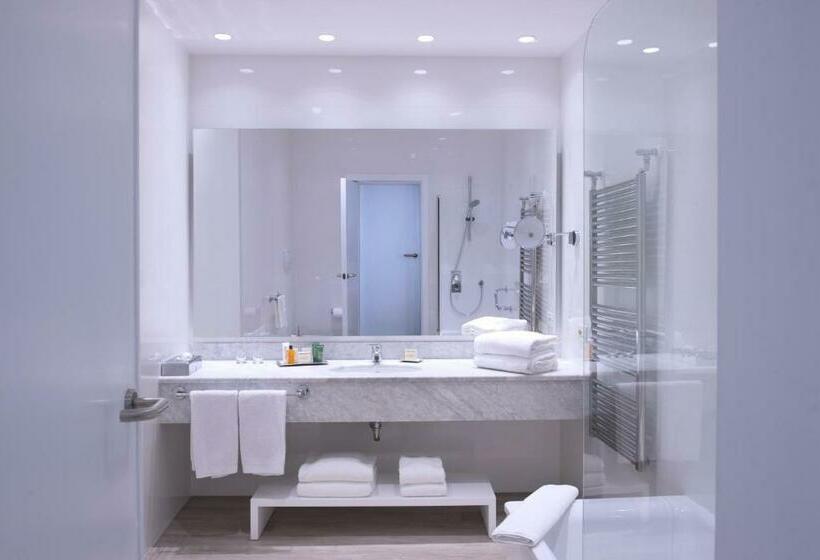 Номер Superior Кровать Кинг, Hilton Sorrento Palace