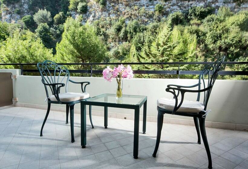 Номер Superior с Видом, Hilton Sorrento Palace