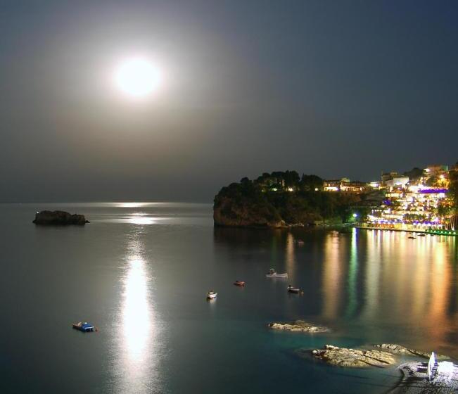 اتاق راحتی با چشمانداز دریا, Lido Mediterranee