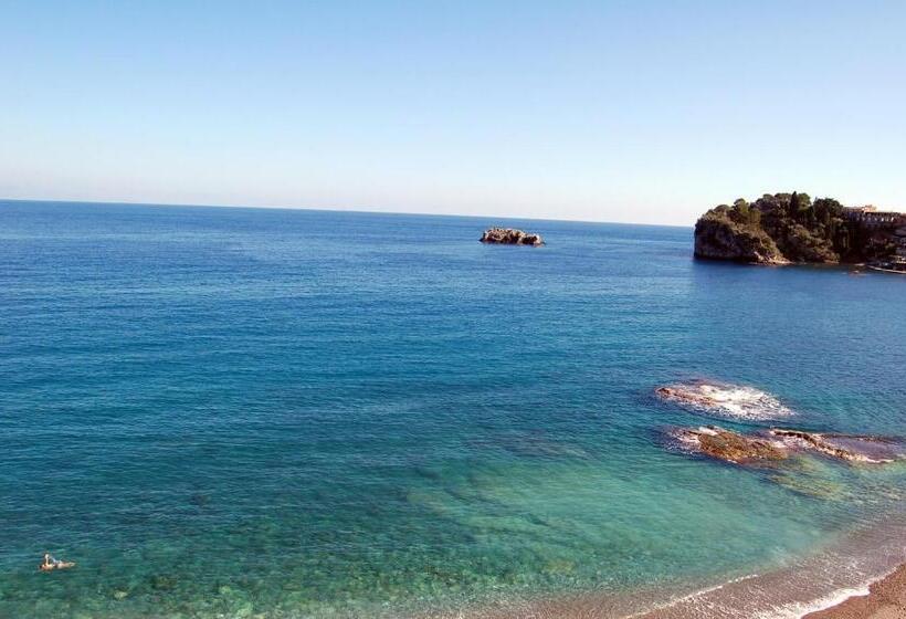 اتاق استاندارد با چشمانداز دریا, Lido Mediterranee