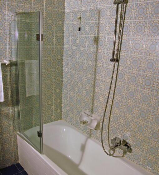 اتاق اقتصادی با چشمانداز دریا, Lido Mediterranee