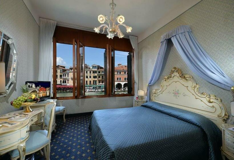 اتاق استاندارد با چشم‌انداز, Rialto