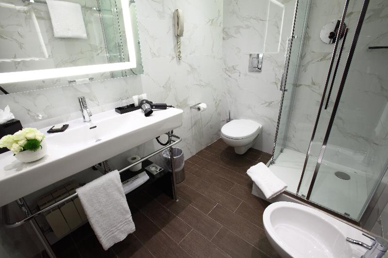 اتاق خانوادگی, Starhotels Majestic