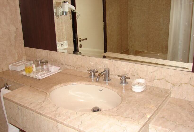 俱乐部房间, V Sarovar Portico Mi Road Jaipur