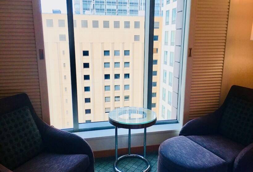 Номер Стандарт, Marunouchi