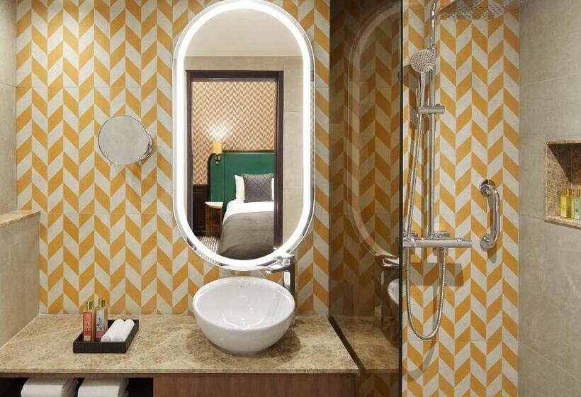 이그제큐티브 스위트 킹침대, The Connaught, New Delhi Ihcl Seleqtions
