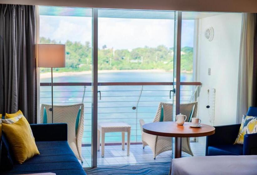 Номер Superior с Видом, Renaissance Okinawa Resort