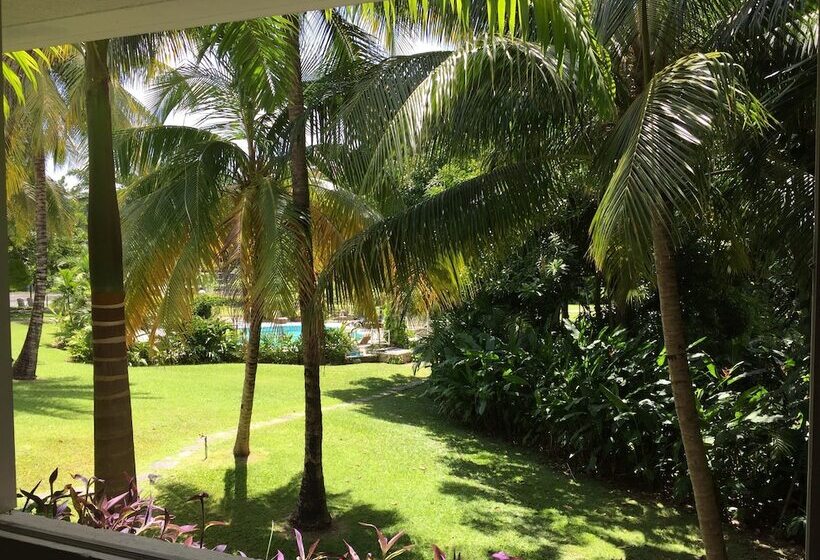 Villa 2 Chambres Vue Jardin, Goblin Hill Villas At San San