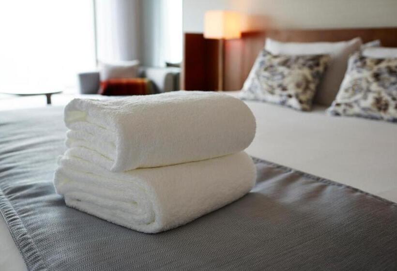 اتاق سوپریور با تخت بزرگ, Keio Plaza Hotel Tokyo