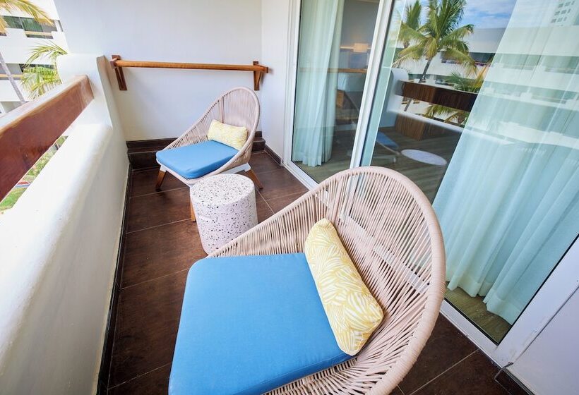 デラックスルーム, Emporio Mazatlan
