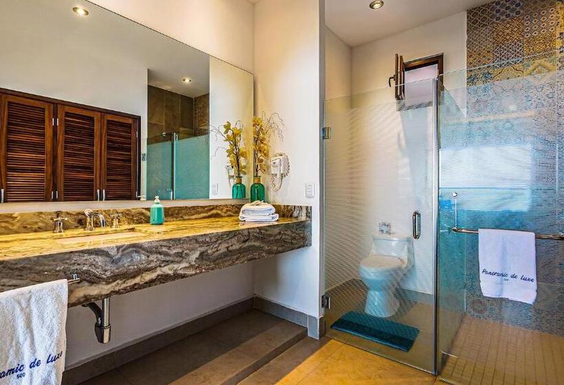 Deluxe Rum, Marboka Hotel & Suites