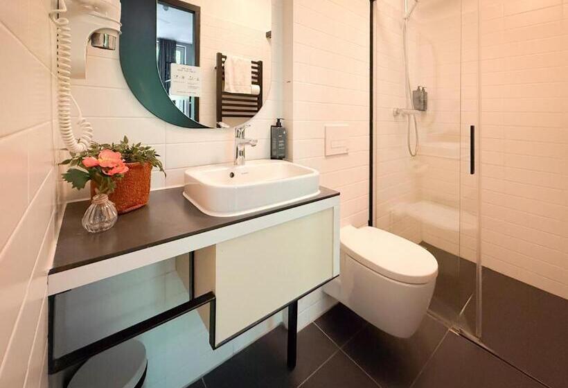 带铺位的标准四人间, De Pijp Boutique Hotel