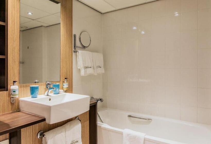 Quarto Estandar, Grand Hotel Opduin