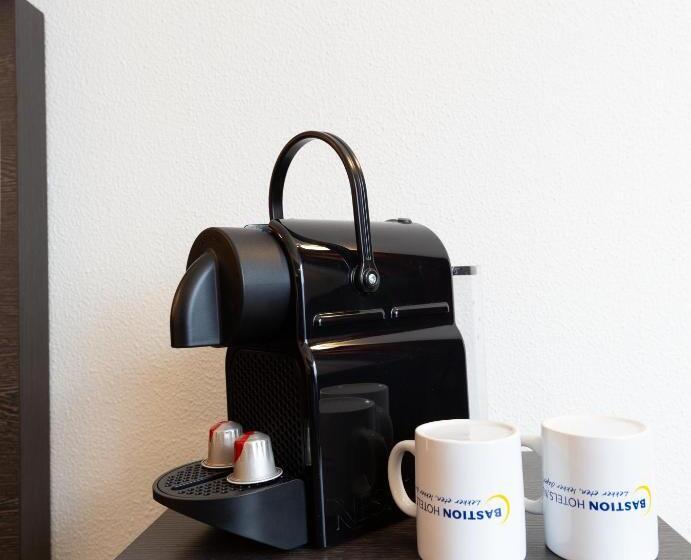 Номер Deluxe Кровать Кинг, Bastion Hotel Amsterdam Noord