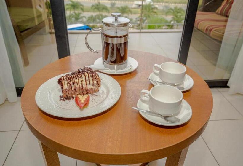프리미엄 스위트, Ela Beach Hotel & Apartments