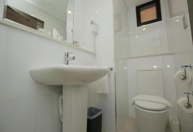 프리미엄 스위트, Ela Beach Hotel & Apartments