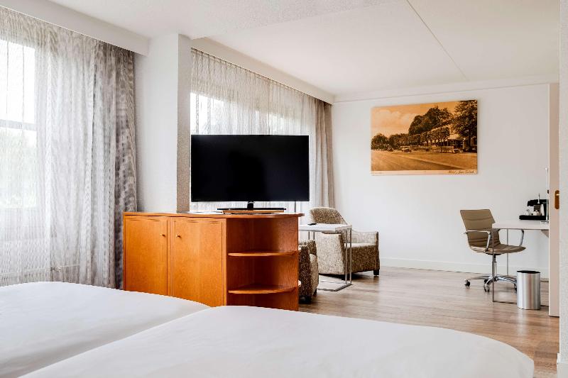 Полулюкс, NH Bussum Jan Tabak