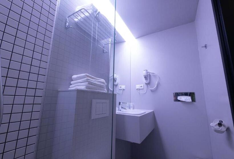 舒适三人间, De Pijp Boutique Hotel