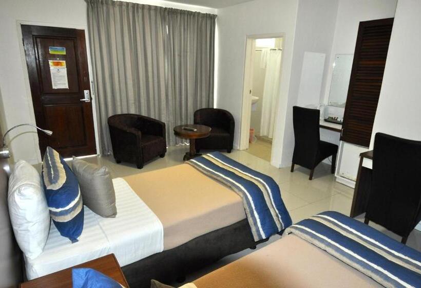 Номер Стандарт, Madang Resort