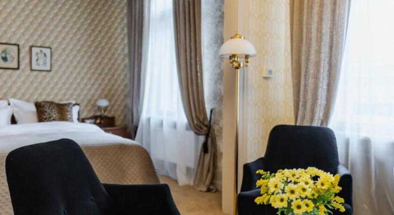 Номер Стандарт, H15 Francuski Old Town   Destigo Hotels