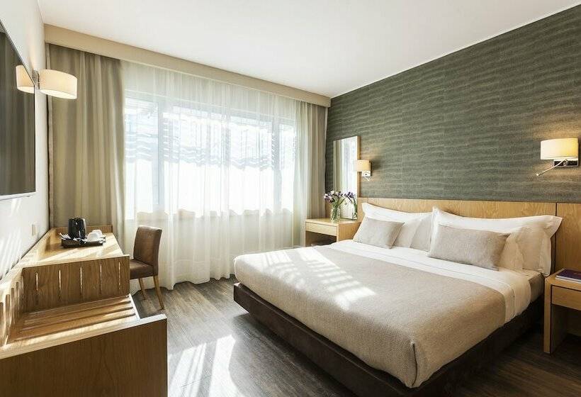 Quarto Familiar, Hf Ipanema Porto