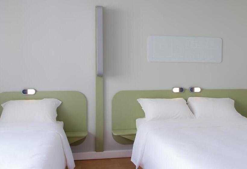 Standard Single Room Single Bed, Ibis Budget Braga Centro