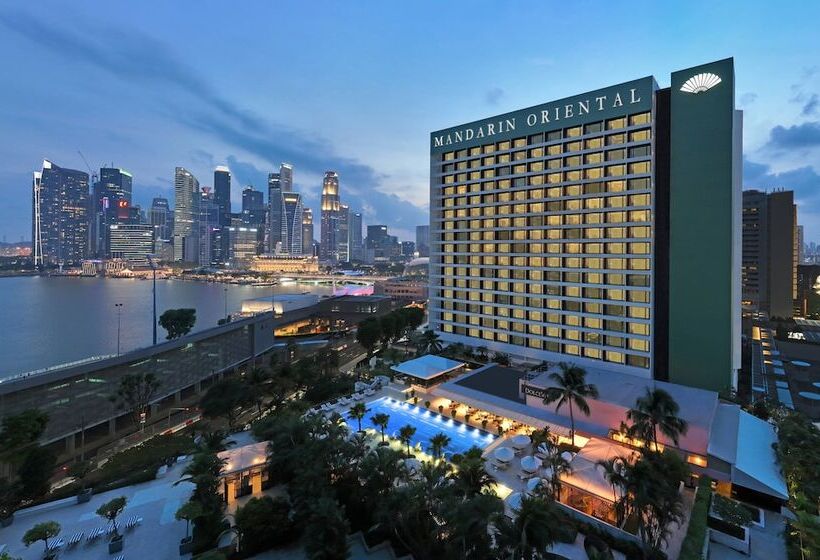 اتاق استاندارد با چشم‌انداز دریا, Mandarin Oriental Singapore