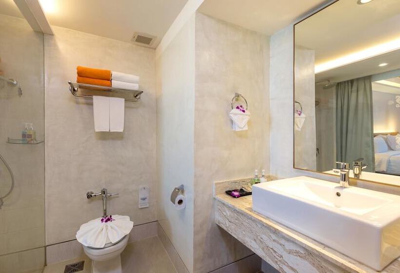 Deluxe Room Sea View, Beyond Karon