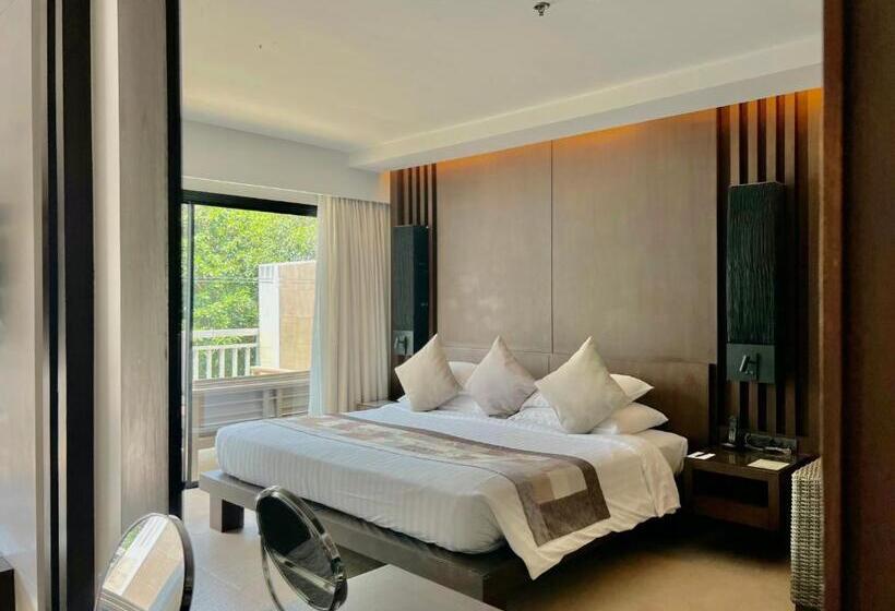 اتاق سوپریور با چشم‌انداز دریا, Cape Panwa Hotel Phuket