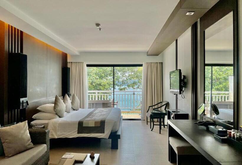 اتاق سوپریور با چشم‌انداز دریا, Cape Panwa Hotel Phuket