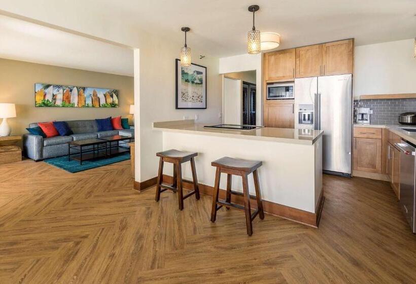 2 Bedroom Premium Apartment Sea View, Aston Waikiki Beach Tower