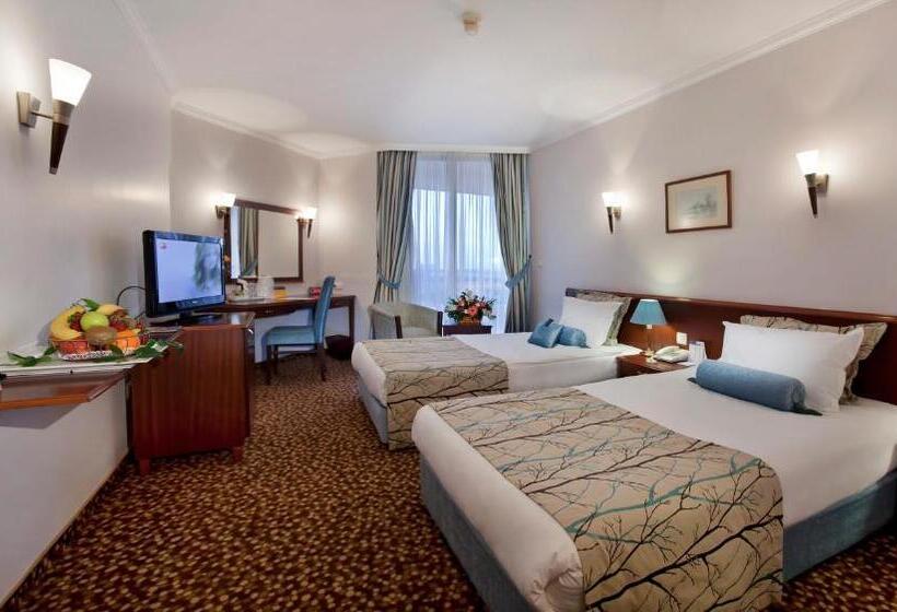 اتاق استاندارد, Best Western Plus Khan