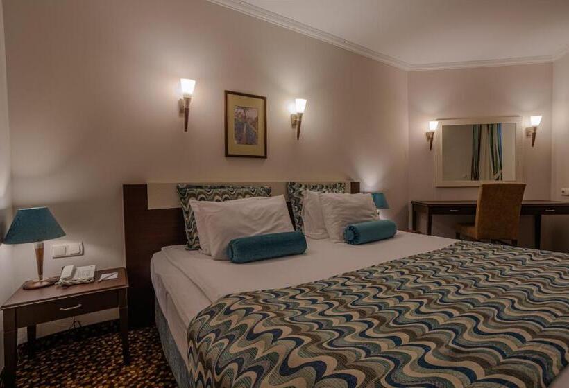 سوئیت با تخت بزرگ, Best Western Plus Khan