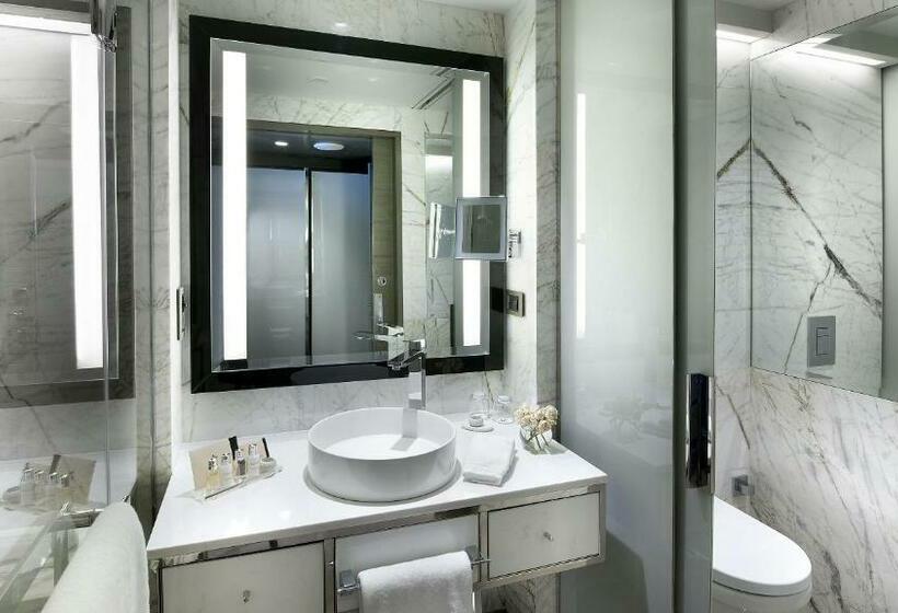 Club Room, The Marmara Taksim