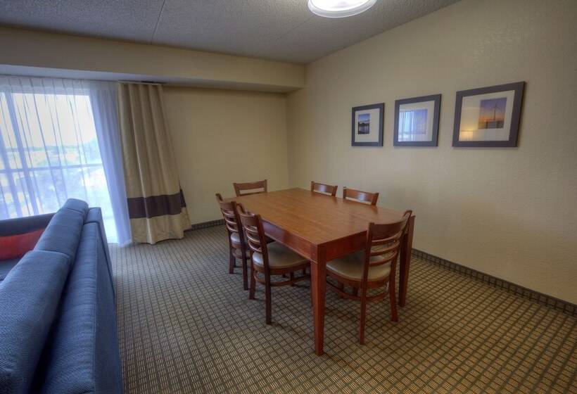 Люкс, Comfort Inn & Suites Rochelle   Dekalb