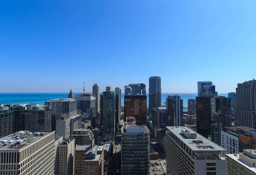 Standard Room Double Bed City View, Chicago Marriott Downtown Magnificent Mile