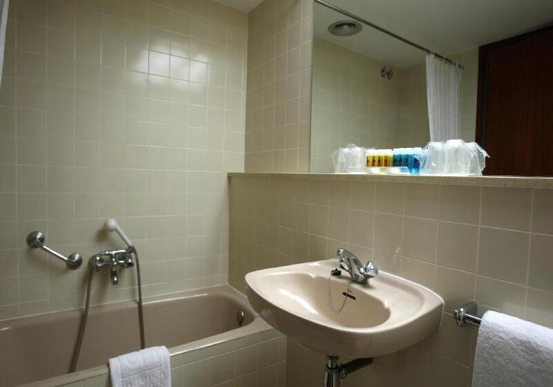 디럭스 룸, Comfort Inn & Suites Alexandria West
