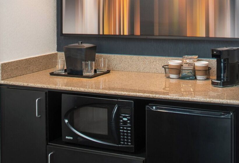 سوییت, Courtyard By Marriott Dulles Airport Herndon/reston