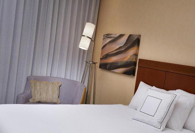 Номер Стандарт Кровать Кинг Адаптированный для Инвалидов, Courtyard By Marriott Lexington North