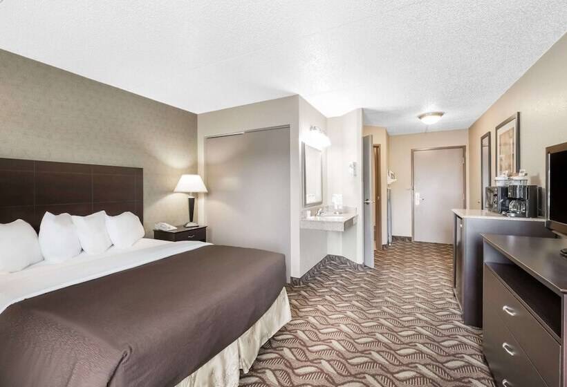 Люкс, Days Inn By Wyndham Bismarck