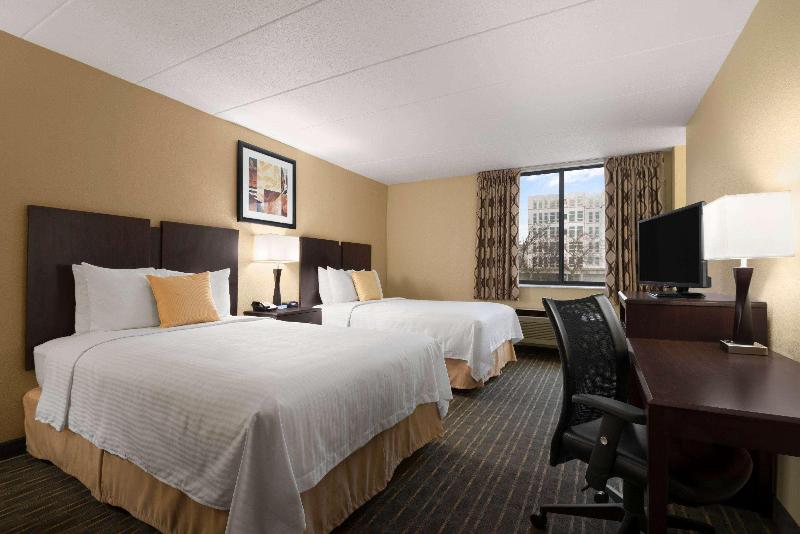 StandaardKamer, Days Hotel By Wyndham University Ave Se