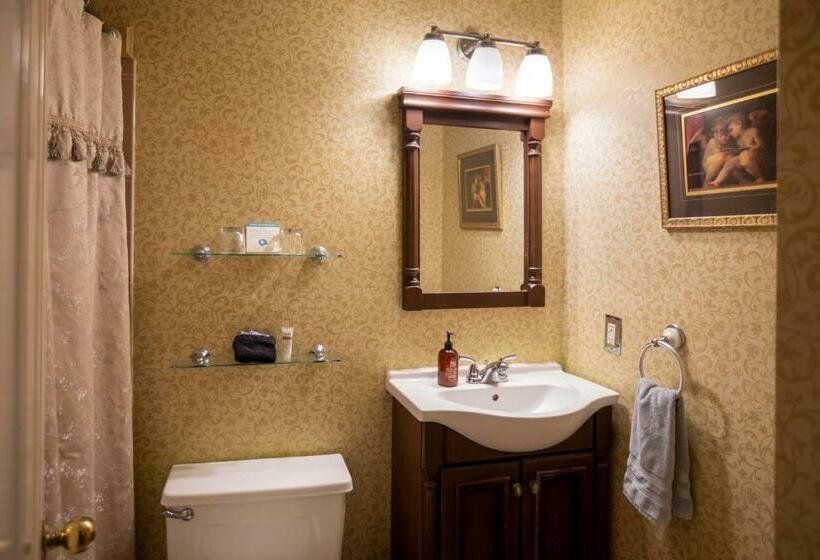 חדר סטנדרט עם מיטת קינג, Foley House Inn