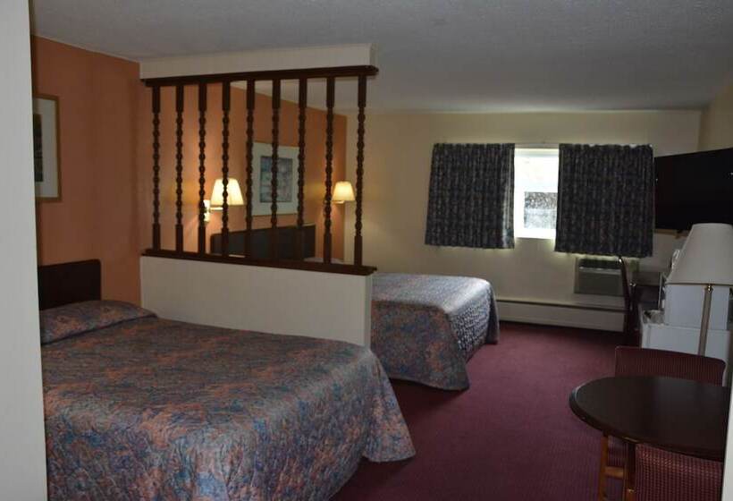 Номер Стандарт, Village Inn Green Bay