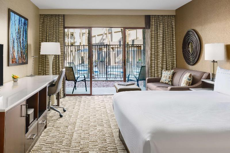 Номер Executive Кровать Кинг, Hilton Phoenix Airport